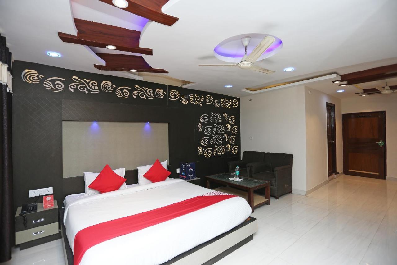 Oyo 4956 Hotel Maharaja Palace Kanpur Luaran gambar