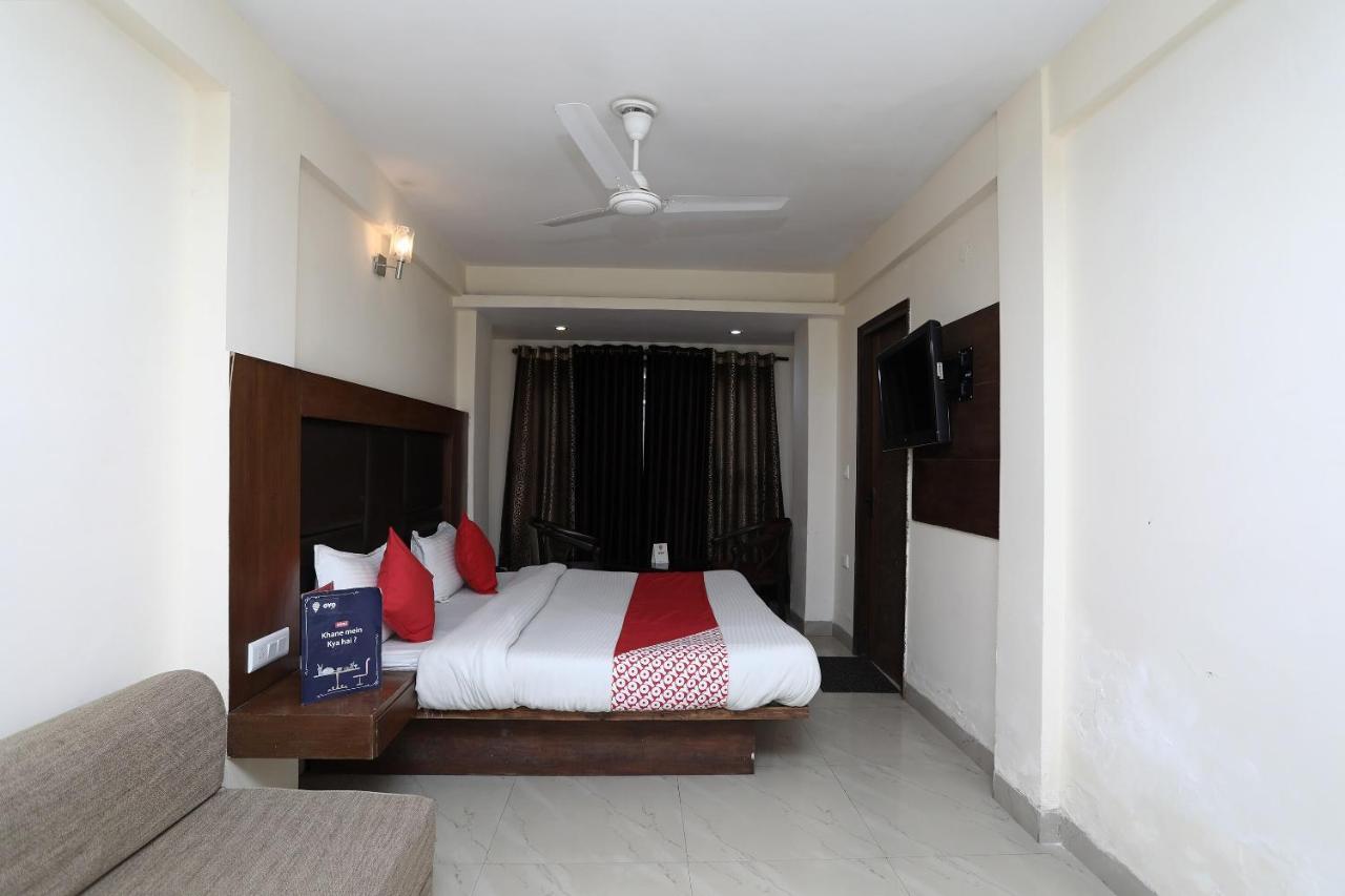 Oyo 4956 Hotel Maharaja Palace Kanpur Luaran gambar