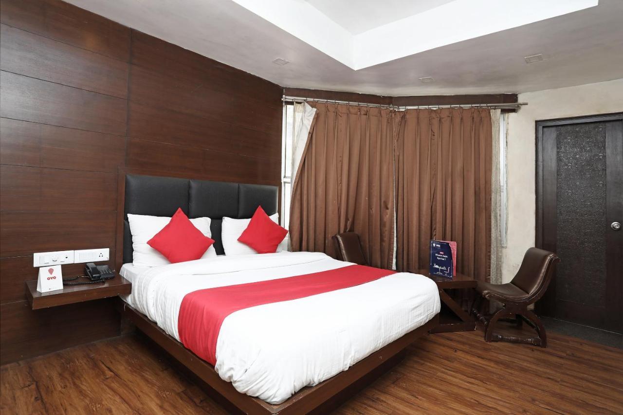 Oyo 4956 Hotel Maharaja Palace Kanpur Luaran gambar
