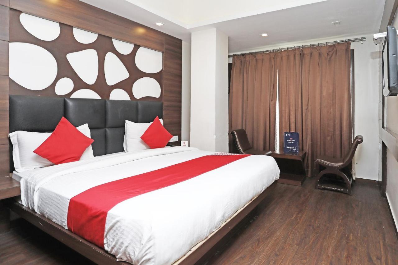 Oyo 4956 Hotel Maharaja Palace Kanpur Luaran gambar