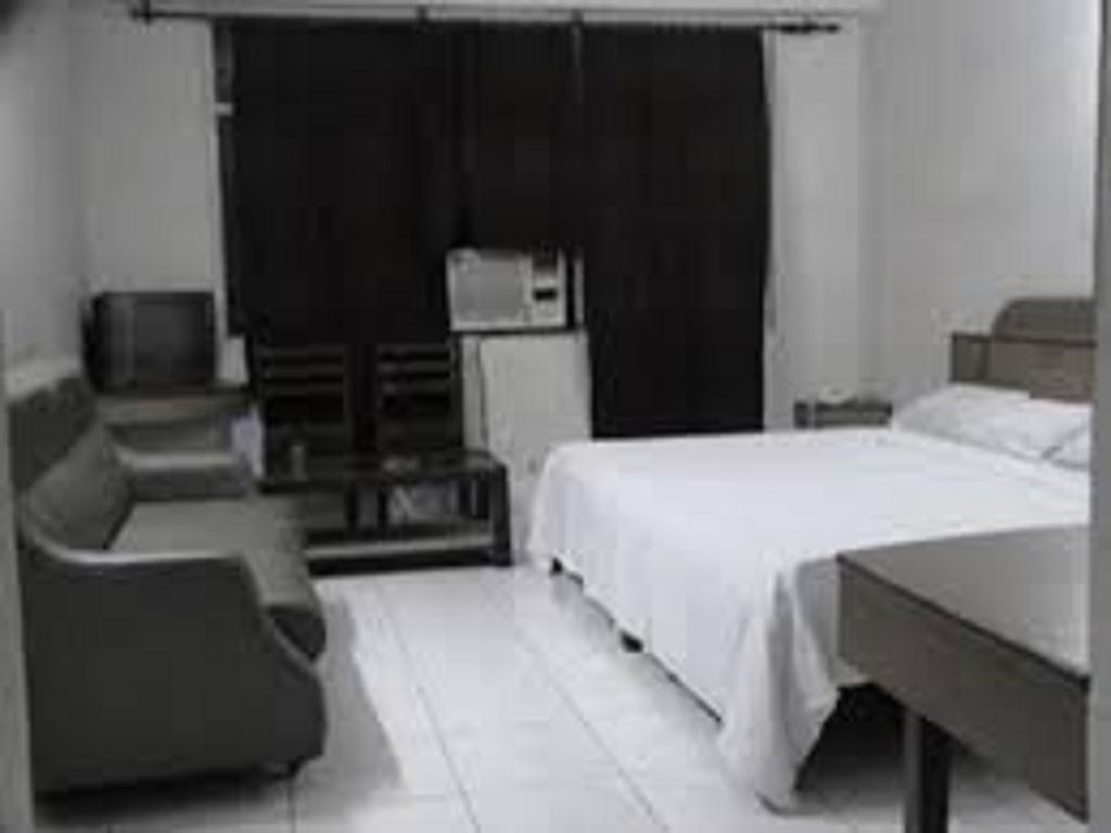 Oyo 4956 Hotel Maharaja Palace Kanpur Luaran gambar
