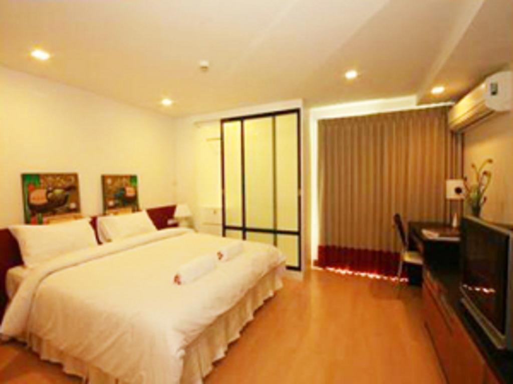 Oyo 4956 Hotel Maharaja Palace Kanpur Bilik gambar