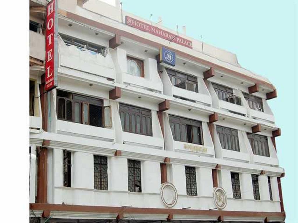 Oyo 4956 Hotel Maharaja Palace Kanpur Luaran gambar