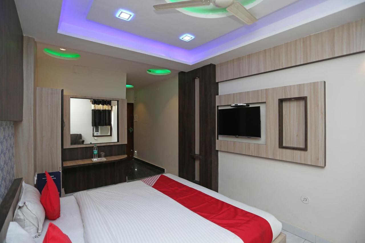 Oyo 4956 Hotel Maharaja Palace Kanpur Luaran gambar