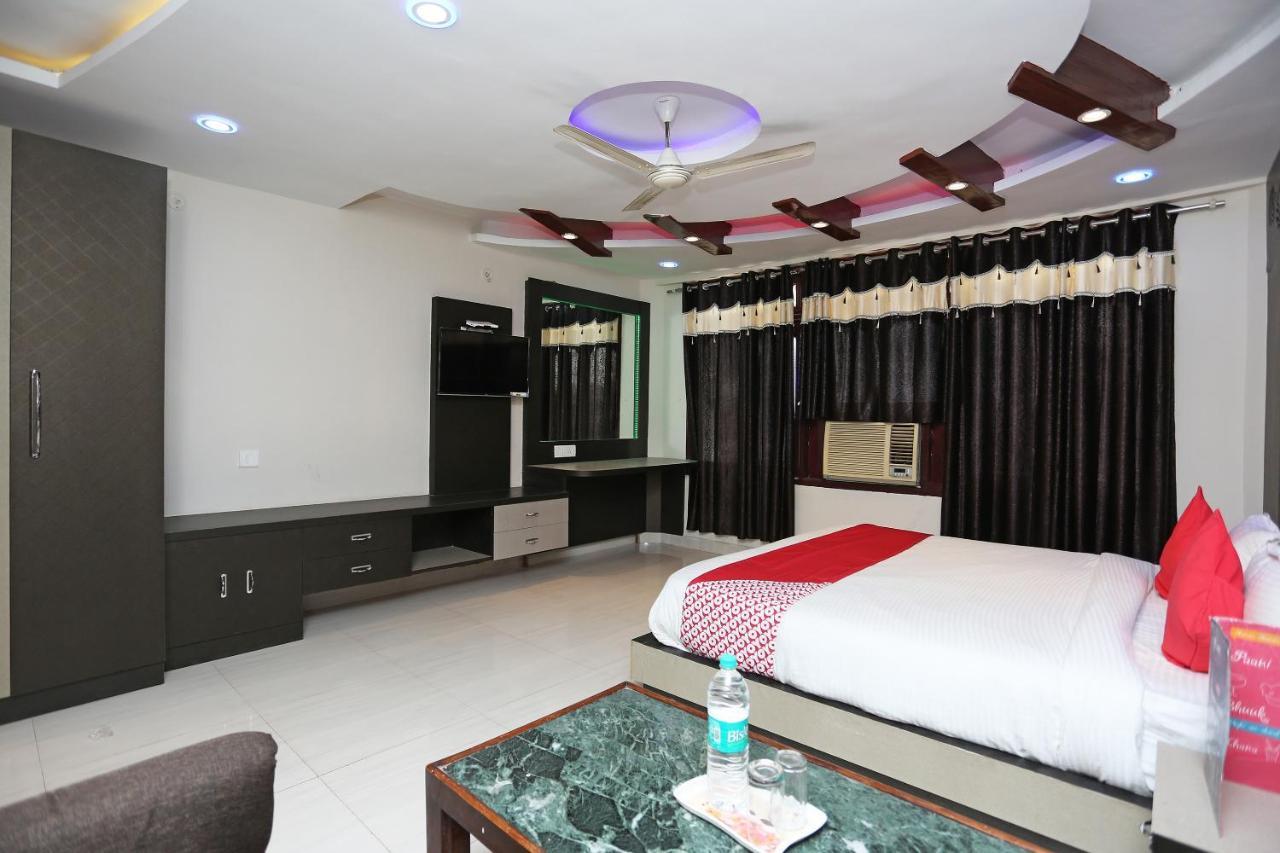 Oyo 4956 Hotel Maharaja Palace Kanpur Luaran gambar